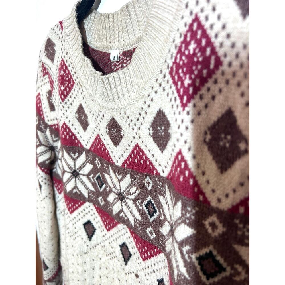 Women’s M soft cozy snowflake geometric fair isle midweight crewneck sweater - Picture 8 of 10